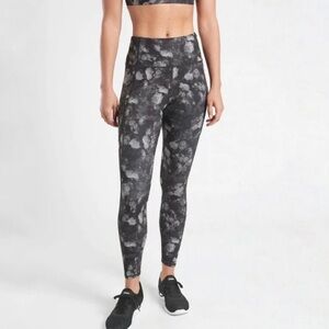 Athleta‎ Rainier Printed Tight, Frozen Floral Grey